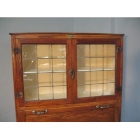 Antiker Küchenschrank aus Eiche, aus den 1930er Jahren