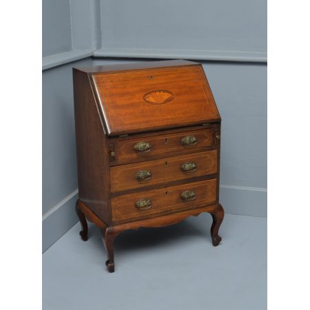 Seltener Kinderschreibtisch aus Mahagoni mit Intarsien, antik, 19. Jahrhundert