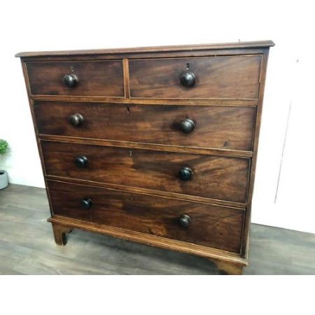 Antike Kommode aus der Zeit George III.