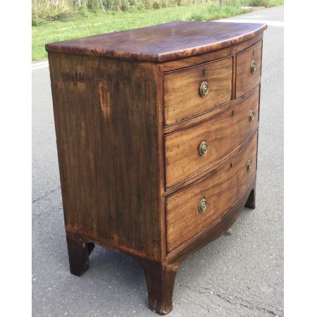 Antike Bowfront Kommode aus Mahagoni 