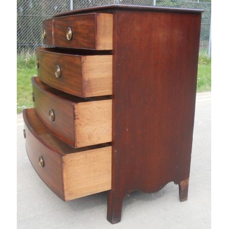 Antike georgische Bow Front Kommode aus Mahagoni 