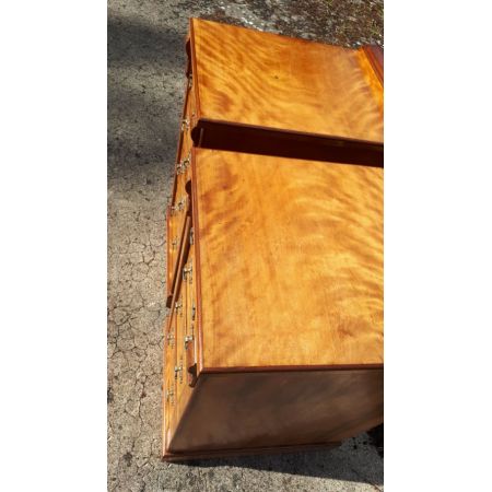 Paar Nachttischschränke aus dem späten 19. Jahrhundert.