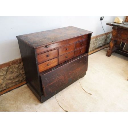 Seltene Kommode von einem georgischen Ingenieure oder Tischler circa 1790