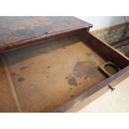 Seltene Kommode von einem georgischen Ingenieure oder Tischler circa 1790