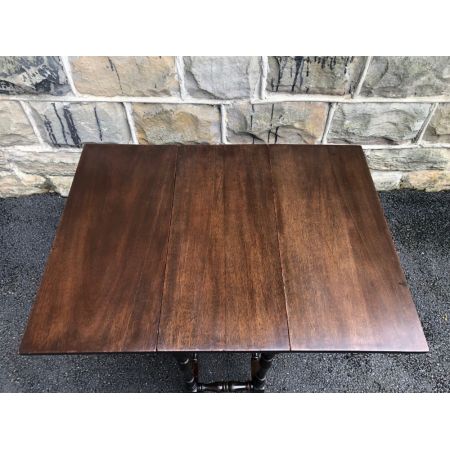 Antiker Sutherland Tisch aus Mahagoni