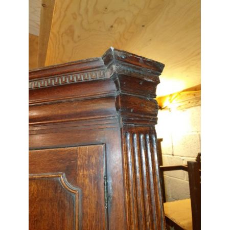 Antiker Eichenschrank aus dem späten 18. Jahrhundert