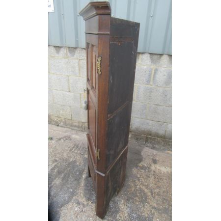 Antiker Eckschrank aus Eiche