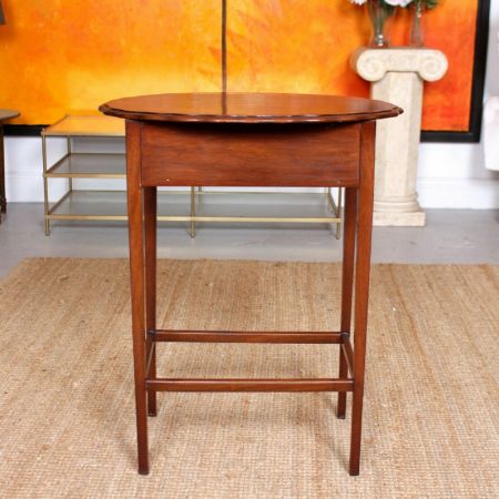  Antiker Schubladen Beistelltisch aus Eiche 