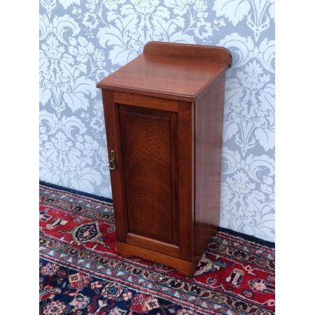 Antiker edwardianischer Nachttischschrank aus Mahagoni