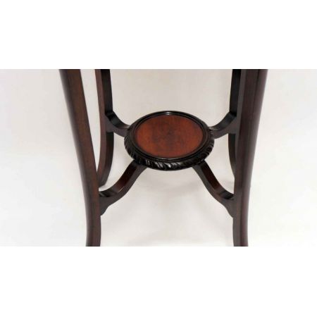 Antiker, zweistufiger Planzenständer aus Walnussholz