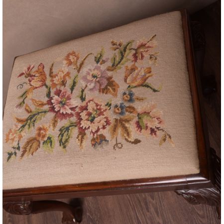 Antiker Hocker aus Mahagoni