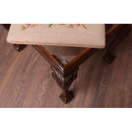 Antiker Hocker aus Mahagoni