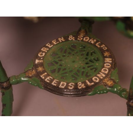 seltenes, antikes Tischchen mit Tischplatte aus Mahagoni Massivholz Gusseisen 1860