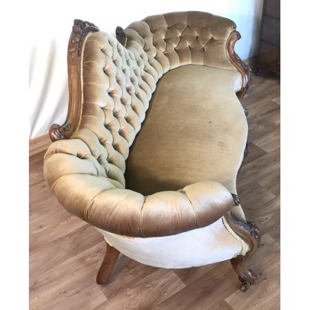 Antike viktorianische Couch aus Walnussholz