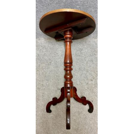 Antiker Inlaid Schach-Beistell Tisch aus verschieden Holzarten 