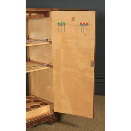 Antike englische Art-Deco Cocktailbar aus Walnussholz mit Bowfront