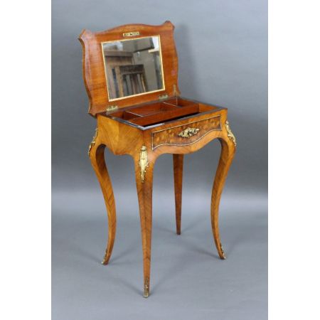 Antiker, französischer Damen Schminktisch aus Walnuss