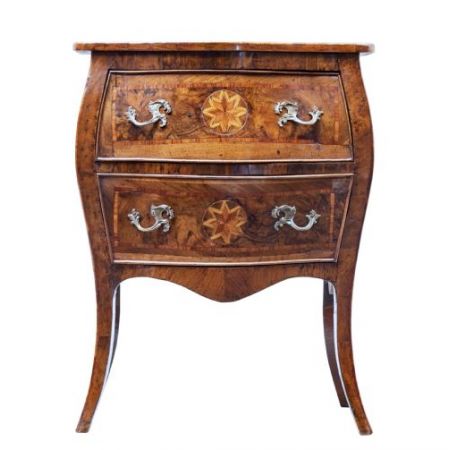 Antike maltesische Kommode aus Walnussholz