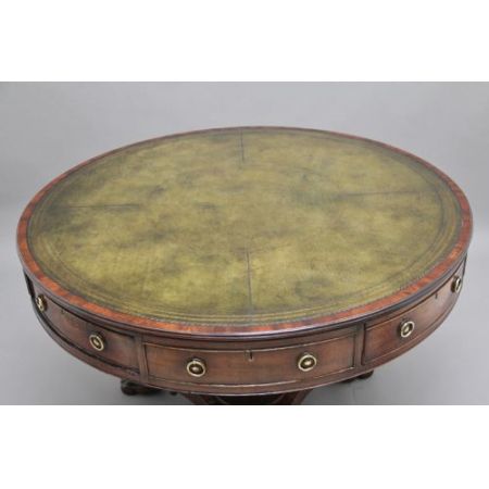 Antiker Mahagoni-Drum-Tisch aus dem frühen 19. Jahrhundert