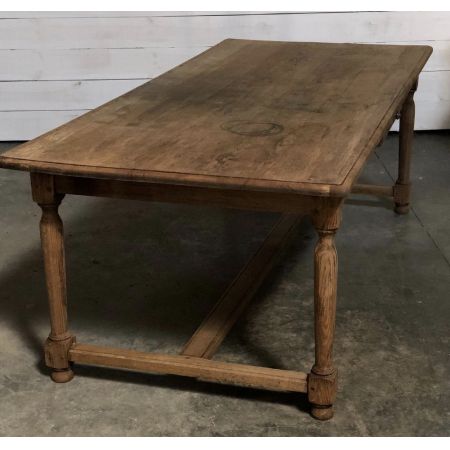 Fanzösischer Farmhouse Tisch mit Schubladen.