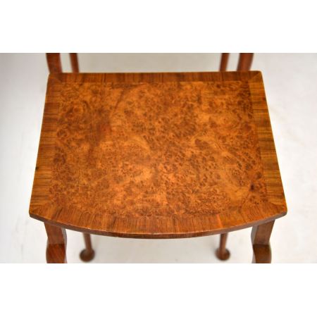 Antikes Set aus drei ovalen Walnuss Tischen