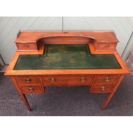 Antiker Schreibtisch aus Inlaid Satinholz von shapland & petter