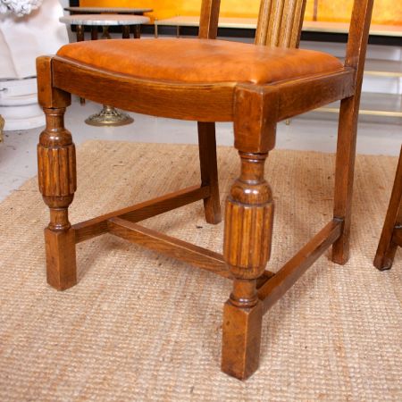 antike Esstisch mit sechs passenden Stühlen aus Eiche Massivholz 1920