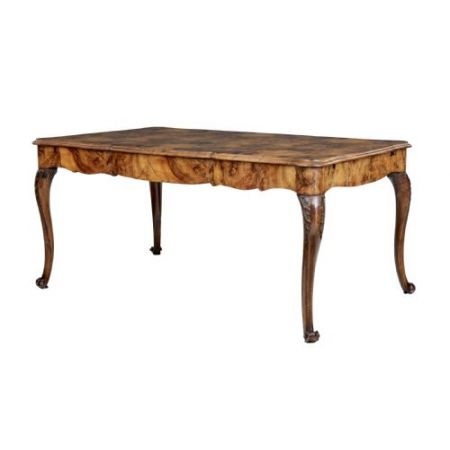 Antiker schwedischer Nussbaum Esstisch mit sechs Stühlen aus dem 19, Jahrhundert