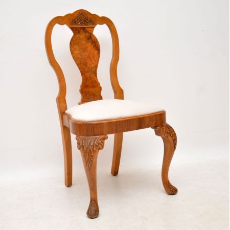 Antiker Walnuss Esstisch und 8 Stühle im Queen Anne Stil