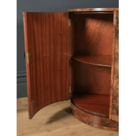 Antikes englisches Art-Deco-Epstein-Grat-Walnuss-Wolkenform Sideboard (circa 1930)