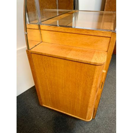Art-Deco Sideboard aus massiver Eiche