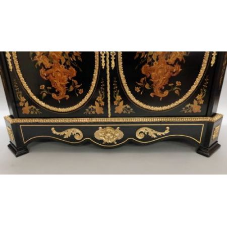 Premium! Antiker französischer Intarsien-Schrank, der Joseph Cremer zugeschrieben wird