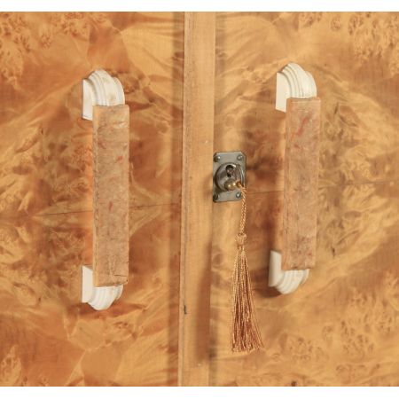 Sechsteiliges Schlafzimmerset im antiken englischen Art-Déco-Stil aus Wurzelnussholz Massivholz von M. P. Davis Furniture Manufacturers of London um 1930