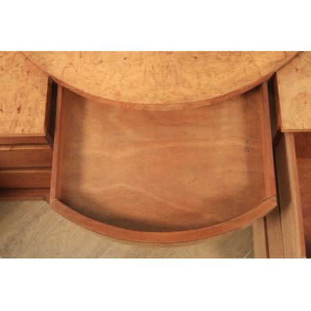 Sechsteiliges Schlafzimmerset im antiken englischen Art-Déco-Stil aus Wurzelnussholz Massivholz von M. P. Davis Furniture Manufacturers of London um 1930