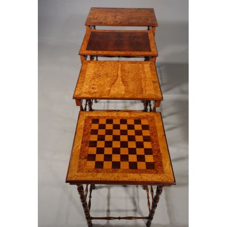 Premium! Antikes Quartett von Tischen von Gillows of Lancaster and London aus Palisander und Amboina Massivholz um 1815