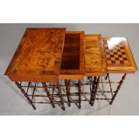 Premium! Antikes Quartett von Tischen von Gillows of Lancaster and London aus Palisander und Amboina Massivholz um 1815