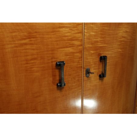 Antiker Art-Deco-Cocktailschrank aus Bergahorn um 1930