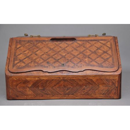 Premium! Antiker französischer Palisander-Schreibtisch aus dem 18. Jahrhundert