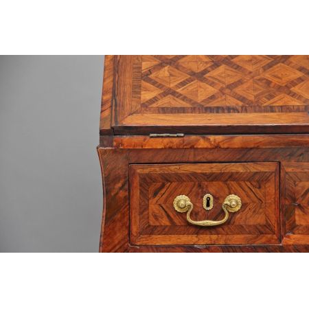 Premium! Antiker französischer Palisander-Schreibtisch aus dem 18. Jahrhundert