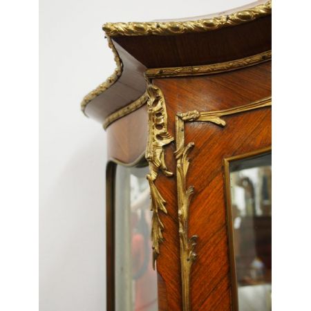 Antike französische Palisander Bombe Front Vitrine