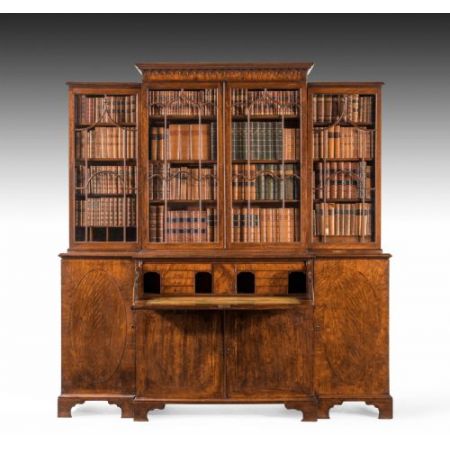 Antiker Bücherschrank aus der George-III-Periode aus Mahagoni Massivholz