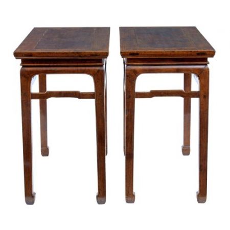 Antikes Paar chinesische Qing-Beistelltische aus dem 19. Jahrhundert