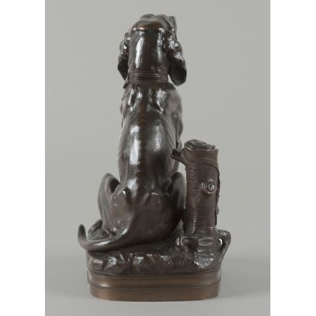 Antike französische Bronzeskulptur eines Jagdhundes