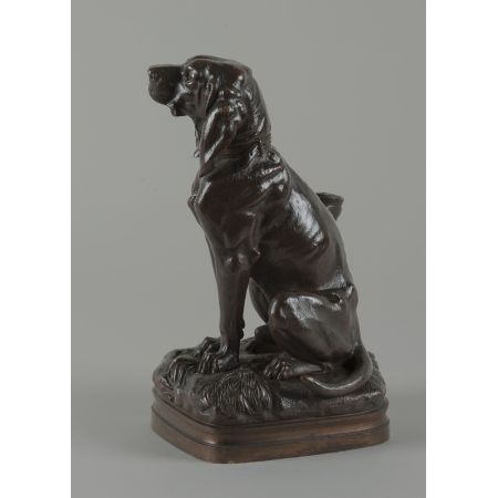 Antike französische Bronzeskulptur eines Jagdhundes