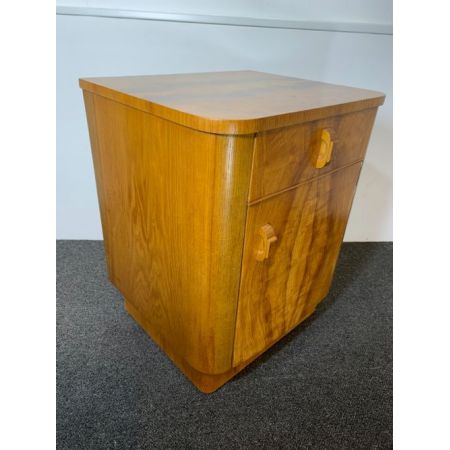 Antiker Art-déco Nachttisch aus Massivholz um 1930