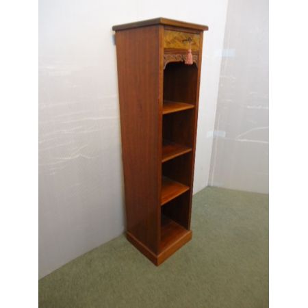 Antikes, schmales Bücherregal aus Nussbaumholz Massivholz um 1910