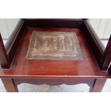 Antike freistehende edwardian Bijouterie Vitrine mit Pagodenoberteil.