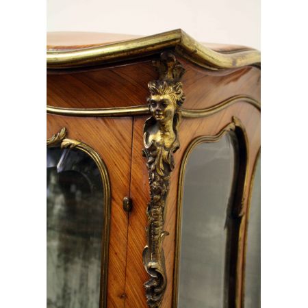 Französisch Kingwood Vitrine