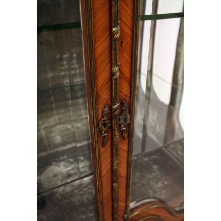 Französisch Kingwood Vitrine