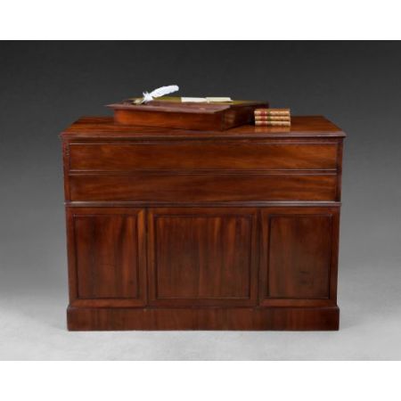 Antiker freistehender Mahagoni Sekretär aus der Zeit George III von Gillows 